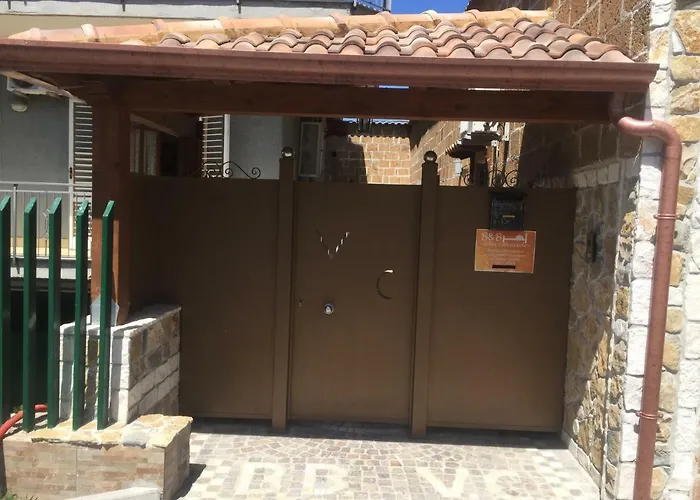 Villa CaraccioloAlbergo